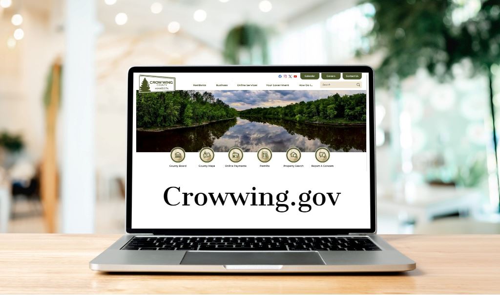 laptop-blank-screen-on-wood-table-laptop crowwing.gov 11-23 